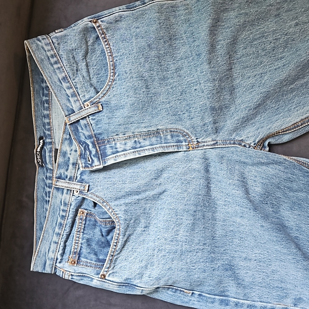 Fashion Nova wide leg distressed cross over jean size 7